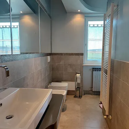 לינה וארוחת בוקר Casa Lilla