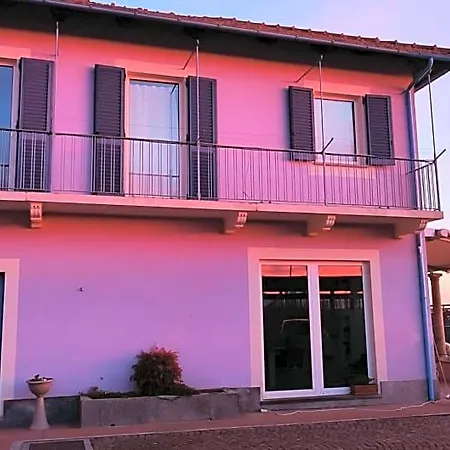 Casa Lilla Oda ve Kahvaltı 3*